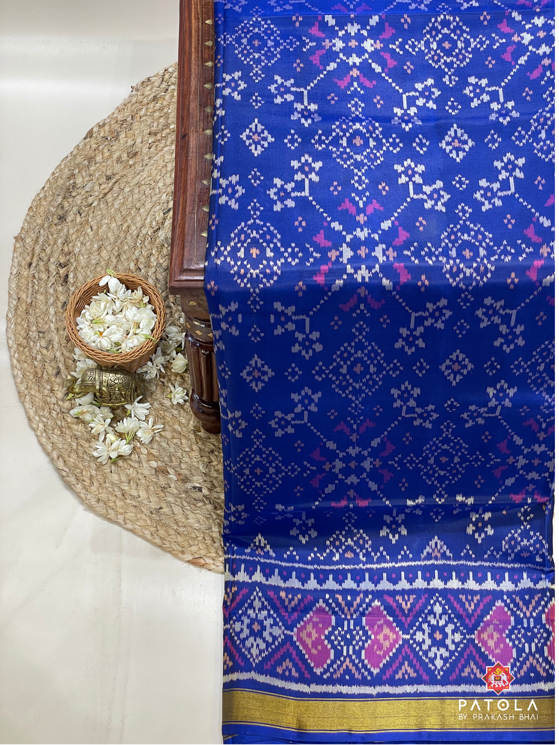 Traditional Navratna Designer Single Ikat Patola Saree